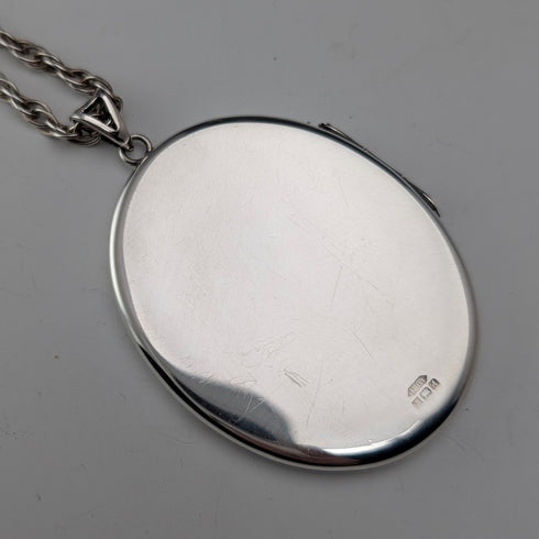 1975 年英國復古純銀大號盒式吊墜配純銀項鍊,共重 29.5 克,盒裝,Nathan Brothers