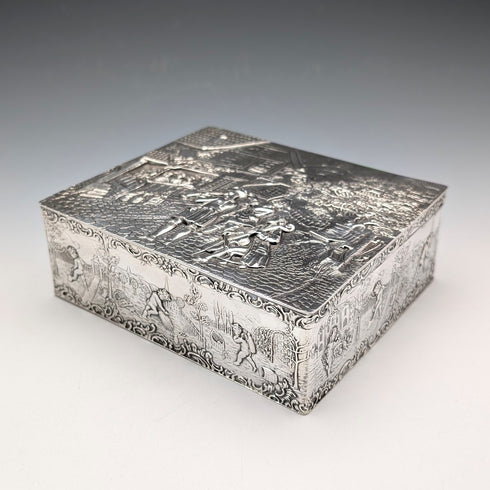 1912年 英国アンティーク 純銀製 細密装飾大型ボックス 444g George Bedingham 極美品