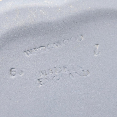 英国ヴィンテージ ウェッジウッド ジャスパーウェア製 丸型ボックス 小物入れ ペールブルー 蓋なし