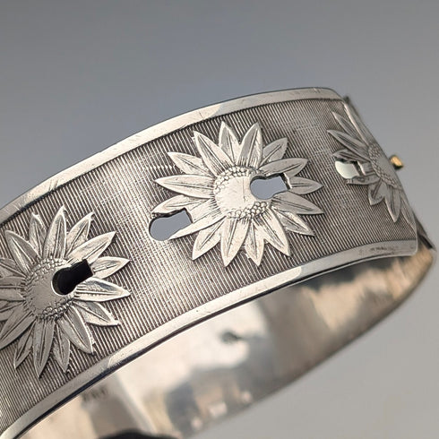 1945年 英国ヴィンテージ 純銀製 フラワー装飾 ブレスレット 50g Joseph Smith