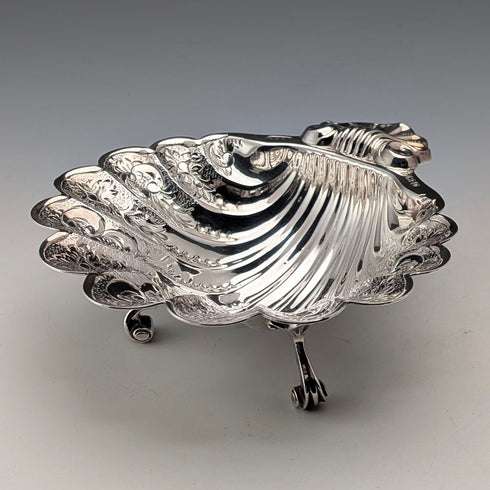 1978 British vintage sterling silver shell-shaped footed dish 124g David Hollander&Son
