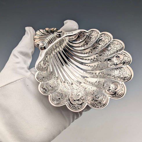 1978 British vintage sterling silver shell-shaped footed dish 124g David Hollander&Son