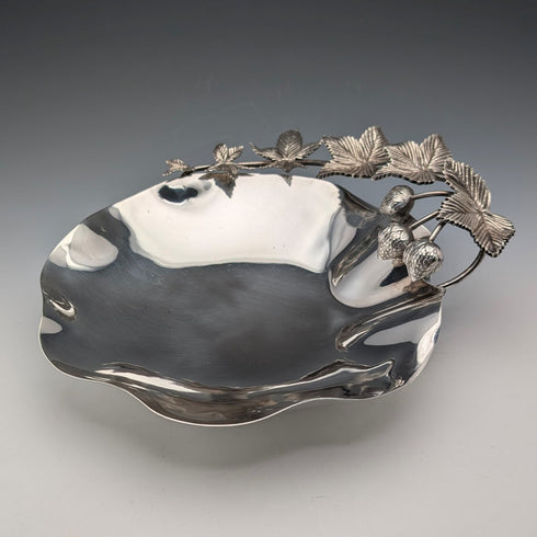Circa 1900 British antique silver plate strawberry dish, Walker & Hall