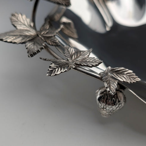 Circa 1900 British antique silver plate strawberry dish, Walker & Hall