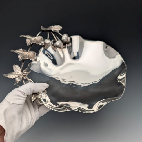 Circa 1900 British antique silver plate strawberry dish, Walker & Hall