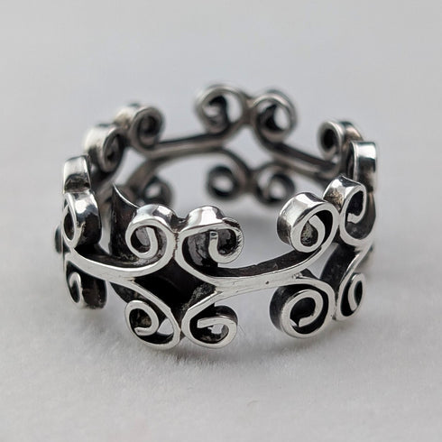 Vintage Mexican sterling silver ring (size 12-13)