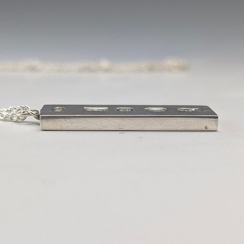 1977 British Sterling Silver Jubilee Ingot Pendant & Sterling Silver Chain Total 19.3g RPB