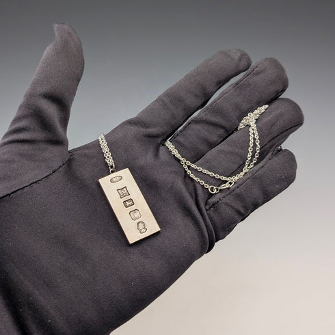 1977 British Sterling Silver Jubilee Ingot Pendant & Sterling Silver Chain Total 19.3g RPB
