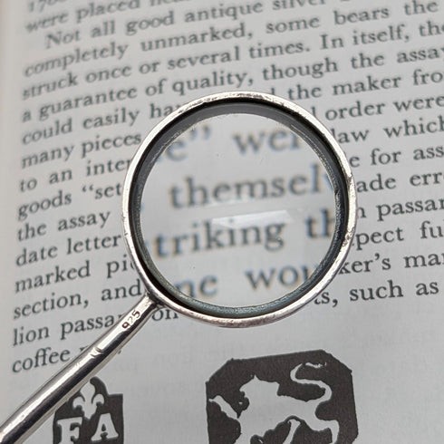 ヴィンテージ 純銀製 小型ルーペ 虫眼鏡 ペンダント ネックレスチェーン付