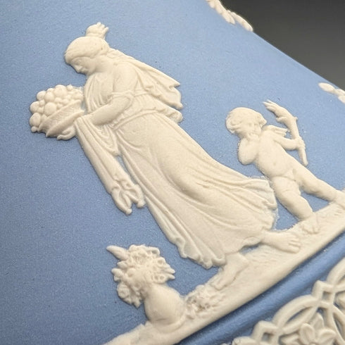 英國復古 Wedgwood Jasperware 淡藍色水壺