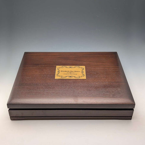 1977 British sterling silver jubilee ingot set of 25, 641g total, in wooden box, John Pinches