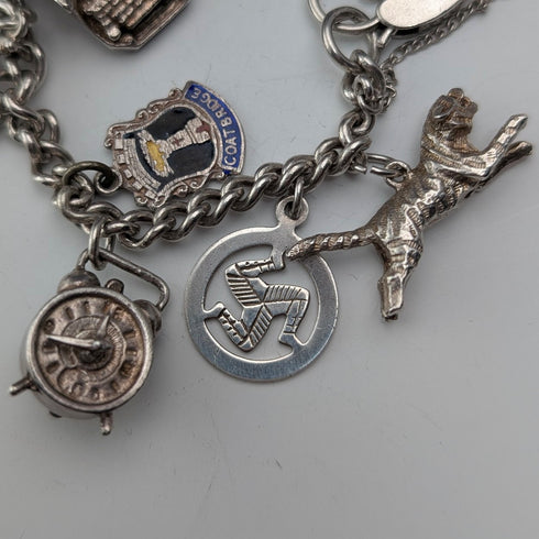 英国ヴィンテージ 純銀製 チャームブレスレット 48g 南京錠型留め金