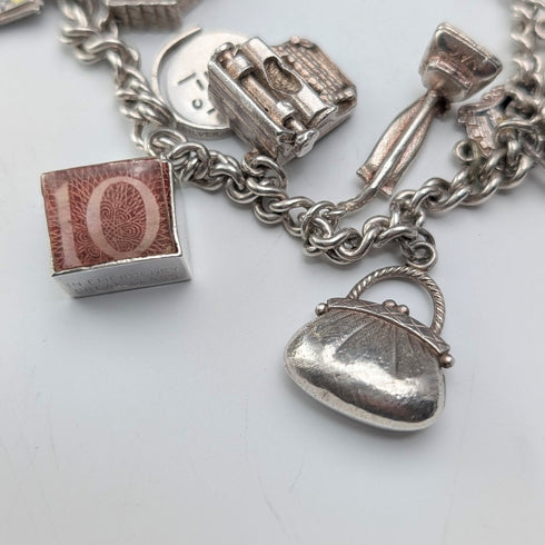 英国ヴィンテージ 純銀製 チャームブレスレット 48g 南京錠型留め金