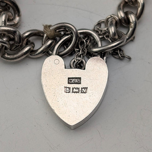 1962年 英国ヴィンテージ 純銀製 チャームブレスレット 48g 南京錠型留め金 WJS