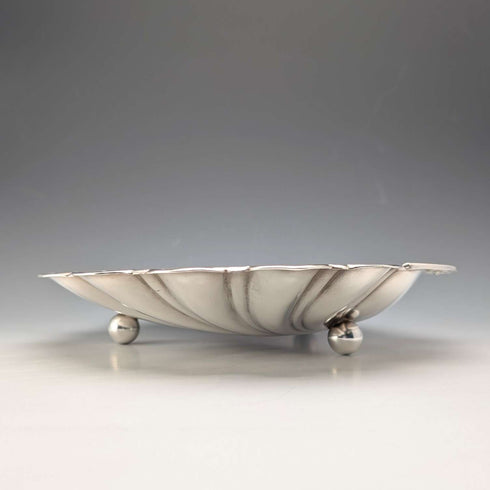 Vintage British silver plate large shell dish pair