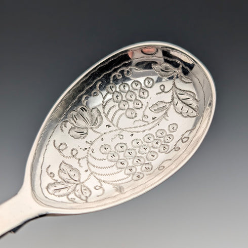 1836 British antique sterling silver tea caddy spoon, 11g, John, Henry & Charles Lias