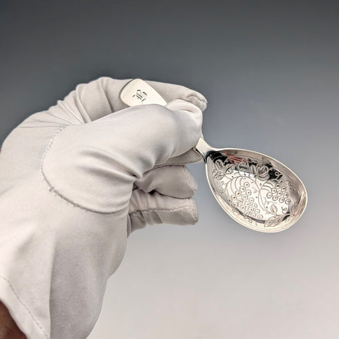 1836 British antique sterling silver tea caddy spoon, 11g, John, Henry & Charles Lias