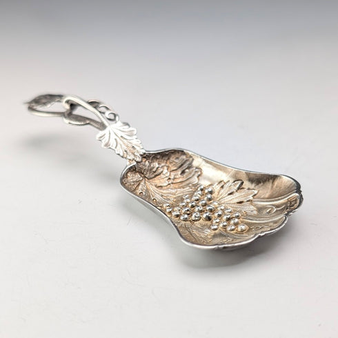 1971 British Vintage Sterling Silver Tea Caddy Spoon 19g Grape Decoration Bert Gordon