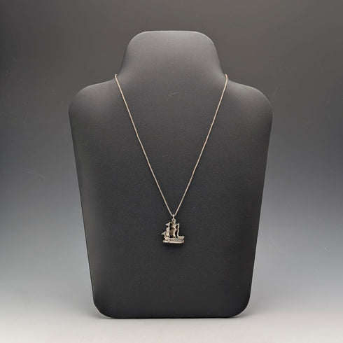 ヴィンテージ 帆船型ペンダント 純銀ネックレス付き