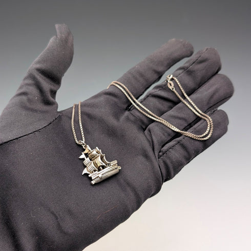 ヴィンテージ 帆船型ペンダント 純銀ネックレス付き