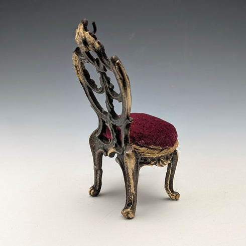 1920年代古董黃銅椅子懷錶架,搭配波爾多絲絨座椅