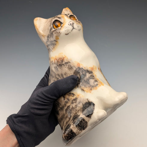 British Winstan Ray Kensington Cat Pheasant Pottery Figurine (Size 2)