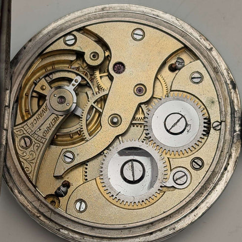 古董瑞士製造無簽名懷錶,銀色側面有黑金裝飾,纖薄獵錶殼,運作良好
