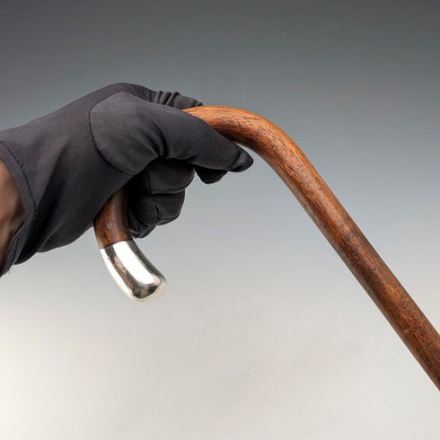 20 世紀 20 年代英國古董棕色桿,彎曲手柄,純銀裝飾,手杖,89 厘米