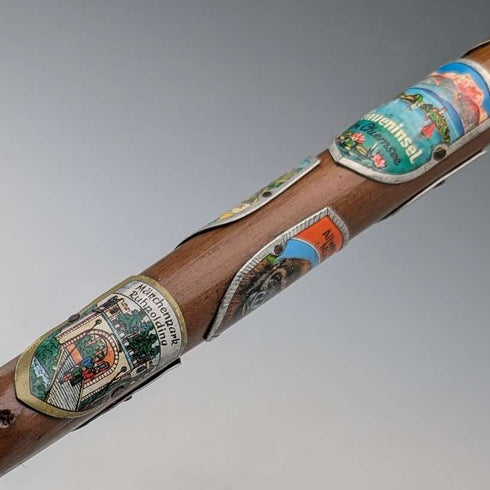 British Vintage European Tour Bent Handle Tourist Walking Stick Tan Shaft 88cm