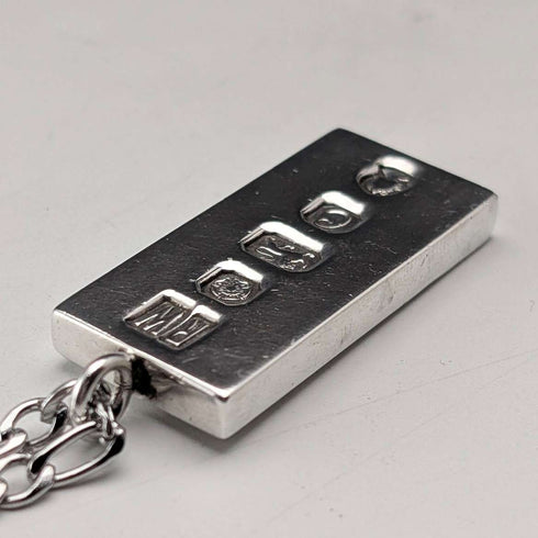 1977 British sterling silver jubilee ingot pendant 31g with necklace Ralph Weston