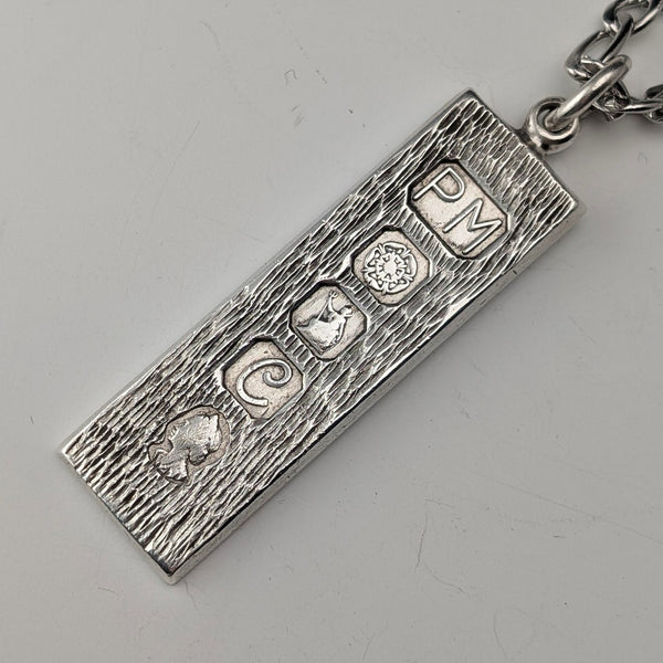 1977 British Britannia Silver Jubilee Ingot Pendant 14g with Necklace Pobjoy Mint