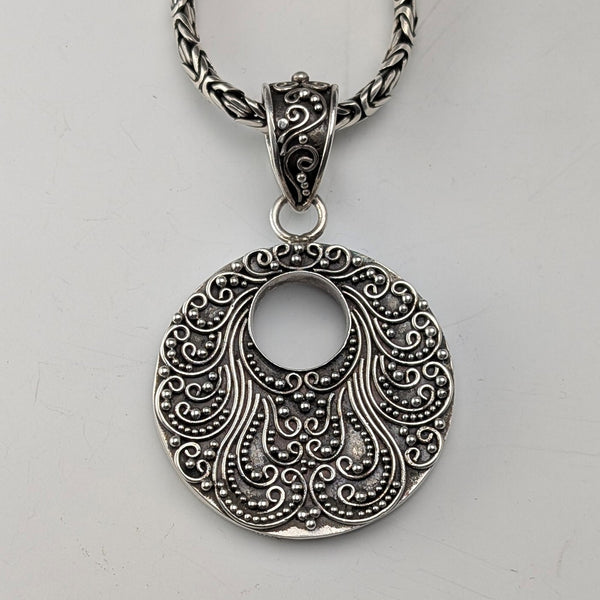 Vintage sterling silver pendant & sterling silver Byzantine chain necklace, total weight 47g, SUARTI