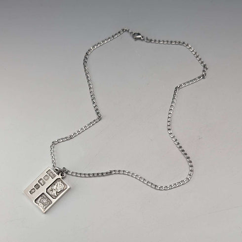 1977 British Britannia Silver Jubilee Ingot Pendant 14g with Necklace Pobjoy Mint