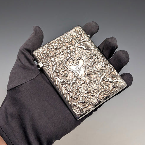 1897 年英國古董浮雕天使雕塑純銀卡片盒 79 克 William Comyns