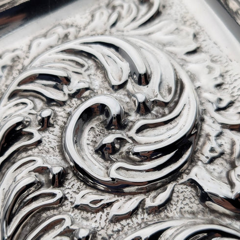 1900年頃 英国アンティーク シルバープレート製 レリーフ彫刻 角形ドレッシングテーブルトレイ