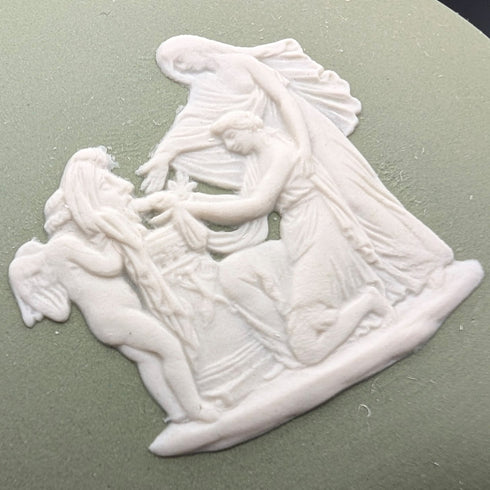 英國復古 Wedgwood Jasperware 豆形飾品盒,綠色