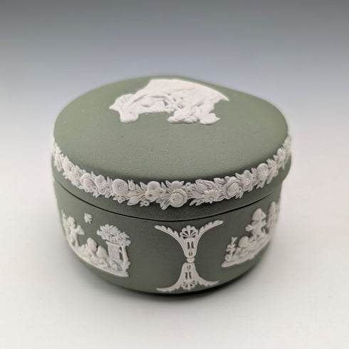 英國復古 Wedgwood Jasperware 豆形飾品盒,綠色