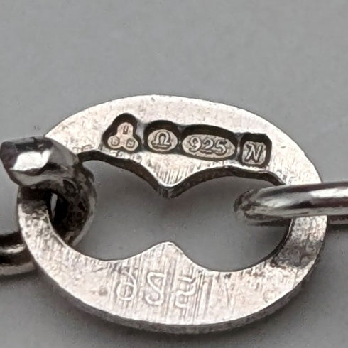 英国ヴィンテージ 純銀製 ツイストチェーン ネックレス63cm International Bulleton&Metal Brokers