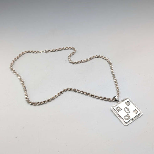 1977 British pure silver jubilee ingot pendant, 32g, with pure silver twist necklace RJ