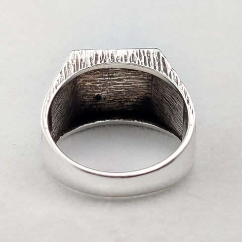 Vintage sterling silver signet ring (size 19)