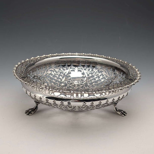 1911 British antique pierced earrings sterling silver footed fruit bowl 436g Goldsmiths&Silversmiths