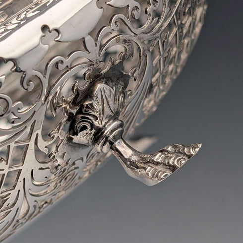 1911 British antique pierced earrings sterling silver footed fruit bowl 436g Goldsmiths&Silversmiths
