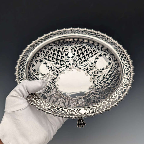 1911 British antique pierced earrings sterling silver footed fruit bowl 436g Goldsmiths&Silversmiths
