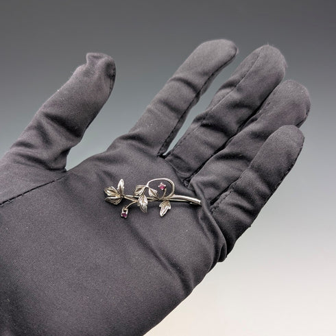 ヴィンテージ シルバー製 フローラル装飾 パープルストーン 小枝型ブローチ