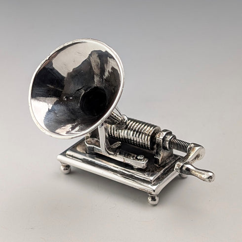 イタリア ヴィンテージ 純銀製 グラモフォン蓄音機 ミニチュア 31g MEDUSA ORO