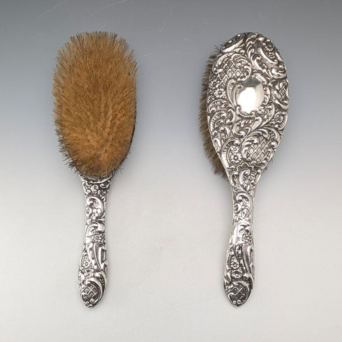 1910 年英國古董純銀裝飾手柄髮刷一對 J&R Griffin