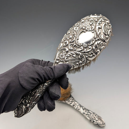 1910 年英國古董純銀裝飾手柄髮刷一對 J&R Griffin