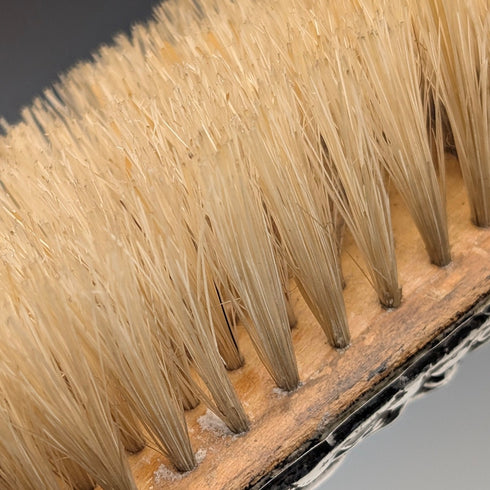 1908 年英國古董純銀裝飾手柄衣刷一對 J&R Griffin