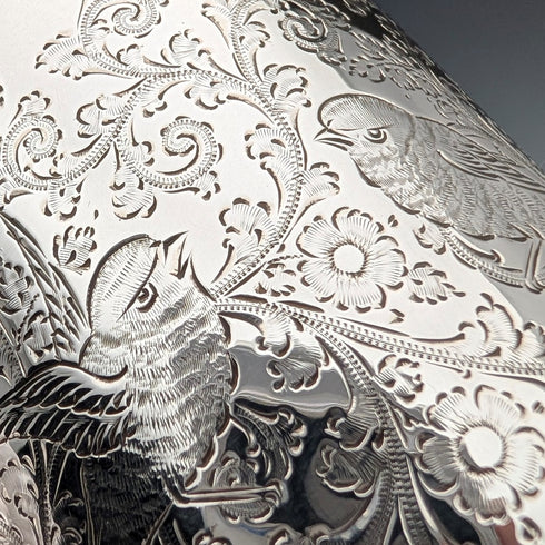 1906年 英国アンティーク 純銀製 花鳥装飾 マグカップ 187g George Edward&Sons