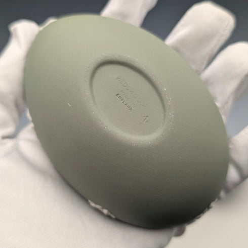 英国ヴィンテージ ウェッジウッド ジャスパーウェア製 卵型ボックス 小物入れ グリーン